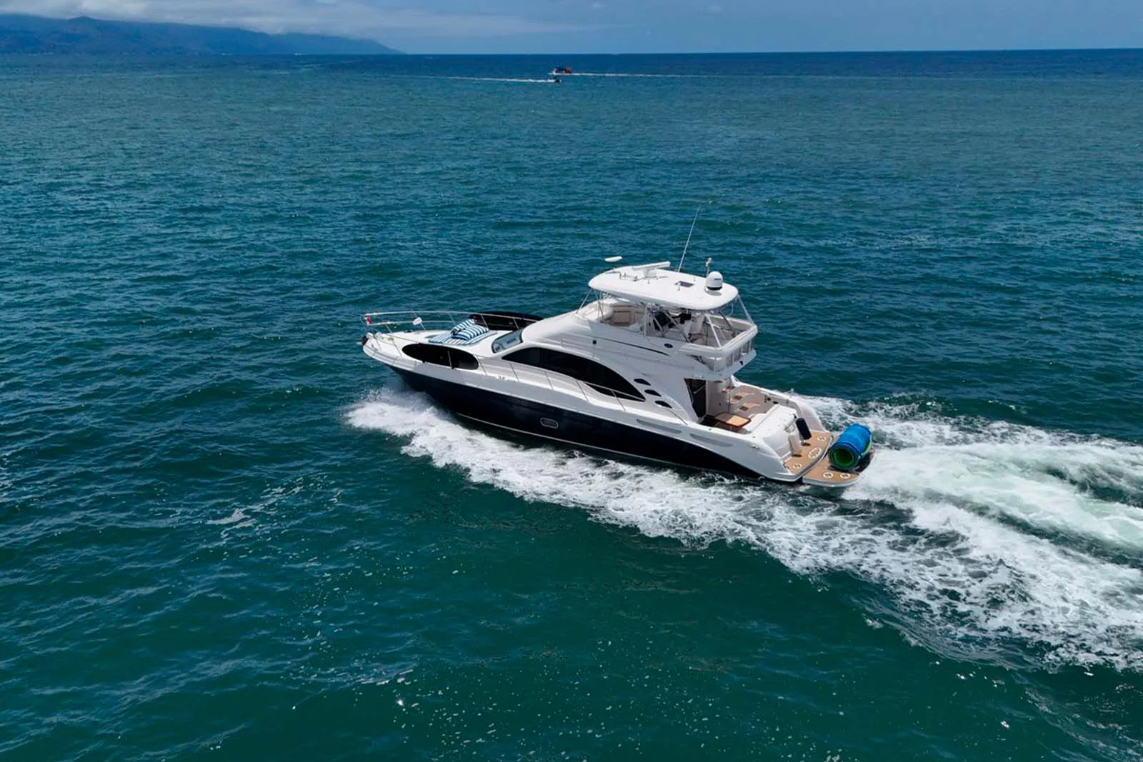 Searay 560 Sedan Bridge 2